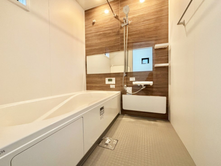 �����@����̔�����₷��؂ȃo�X�^�C���B�������Ƃ����C���y����Ŕ����Ƃ肽���ł��ˁI  