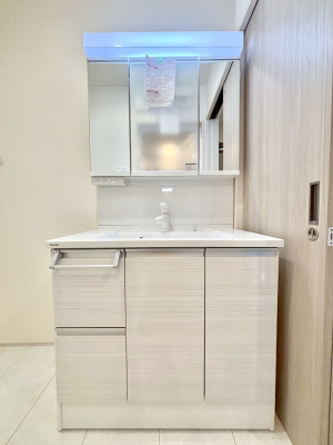 ���ʑ�E���ʏ��@�傫�����₷���O�ʋ��Ő�����������ʑ�́A�g�����Ȃ݃`�F�b�N�┧�̂������ɂ������߂ł��B 