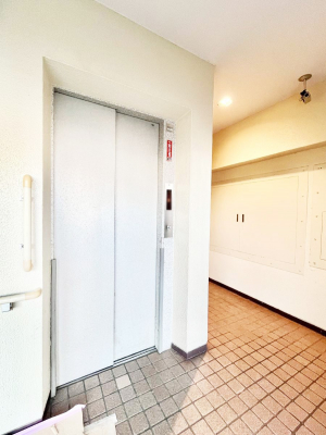 ���̑��@�G���x�[�^�[