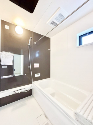 �����@����̔�������Ă���閾�邢�������̂���o�X���[��