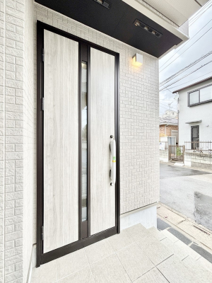 ���ց@��؂ȉƑ��A���q���o�}���錺�ցB�@