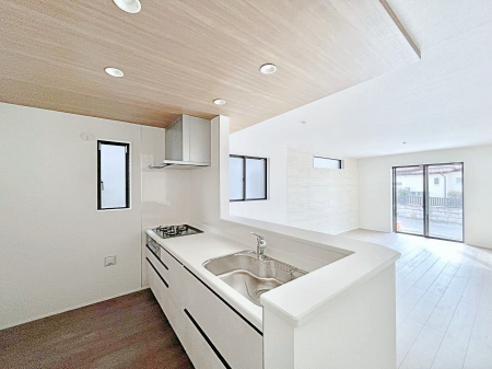 �L�b�`���@���������Ȃ��炲�Ƒ��Ƃ̉�b���y���߂�ΖʃJ�E���^�[�L�b�`��