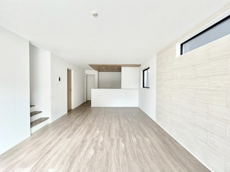 ���̑����ρ@�Ƒ��̏Ί炪���R�Ɛ��܂�Ă���A����ȕ��͋C�̃_�C�j���O�Ɏd�オ���Ă��܂��B