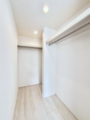 ���̑��@�ߗނ��n���K�[�Ɋ|�����܂܎��[�ł���WIC�B�ߗނ̐������ڂ����₷���ĕ֗��ł��I