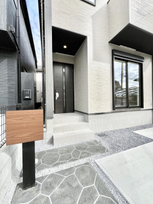 ���ց@���֑O�͉J���~���Ă��G��ɂ��������t��