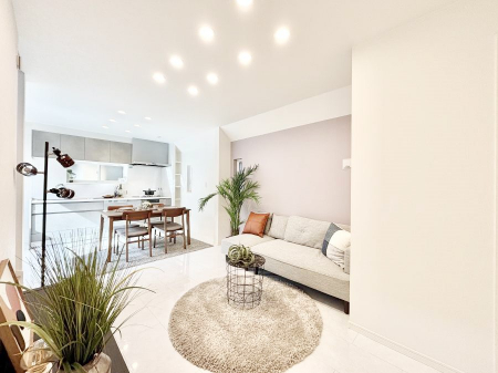 ���r���O�@���Ƒ��̉�b���͂��ށA�J���I�Ȃk�c�j   