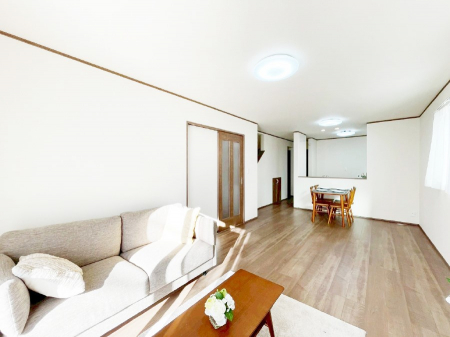 ���r���O�@�������������͋C�̂k�c�j�͉Ƒ��݂�Ȃ̉��K���