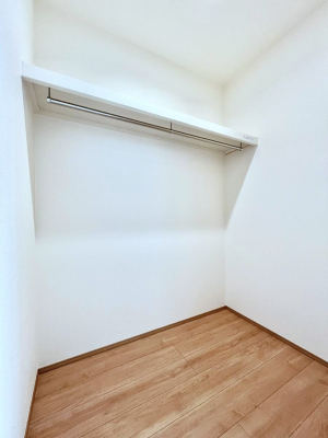 ���̑��@�ߗނ��n���K�[�Ɋ|�����܂܎��[�ł���WIC�B�ߗނ̐������ڂ����₷���ĕ֗��ł��I