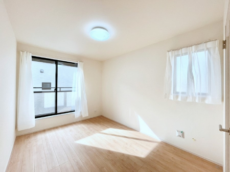 ���̑����ρ@2�ʍ̌����m�ۂ������邢��ԁB�Ƒ��݂�Ȃ����K�ȕ�炵����������݌v�ł��B