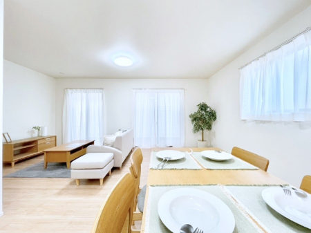 ���̑����ρ@�Ƒ������R�ƏW�܂�e���̃X�y�[�X�ɂȂ肻��