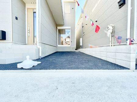 �@�����Ɍ������Ȃ����ԃX�y�[�X�B