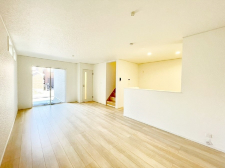 ���̑����ρ@�傫�ȑ����炽���Ղ�̗z���ƕ����������郊�r���O