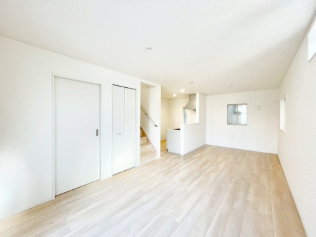 ���r���O�@���r���O�K�i���Ƒ��̏Ί�Ɖ�b���Ȃ��ł���܂�