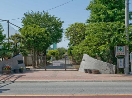 ���ӊ��@���w�Z 1000m ���s���x�����w�Z