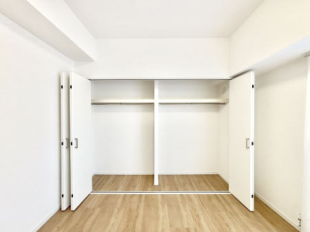 ���[�@�����Ղ�̎��[�X�y�[�X�ł��ł��Z��Ԃ��X�b�L���ۂĂ���