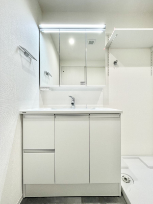 ���ʑ�E���ʏ��@������������ʉ��ώ��Œ��̐g�x�x�����K  