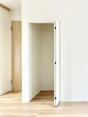 ���̑����ρ@�L�b�`���ɂ̓p���g���[�I�H�ނ̃X�g�b�N�͂������A���p�i�̎��[�Ȃǎg�����͂��낢��I