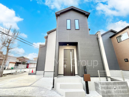 ���n�O�ώʐ^�@�������ꂽ�O�ρA�㎿�ȏZ��Ԃ��L���鎺���͉i�����S���ĉ߂�����Z���ł��B 