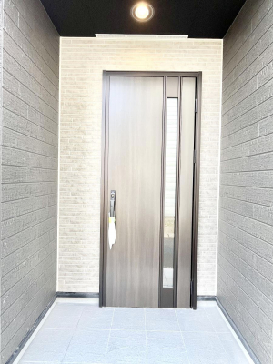 ���ց@��؂ȉƑ��A���q���o�}���錺�ցB