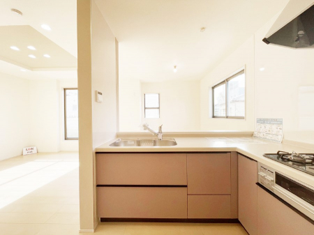 �L�b�`���@���������Ȃ��炲�Ƒ��Ƃ̉�b���y���߂�ΖʃJ�E���^�[�L�b�`��