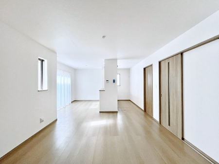 ���r���O�@�������������͋C�̂k�c�j�͉Ƒ��݂�Ȃ̉��K���  