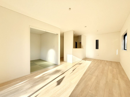 ���r���O�@�������������͋C�̂k�c�j�͉Ƒ��݂�Ȃ̉��K���