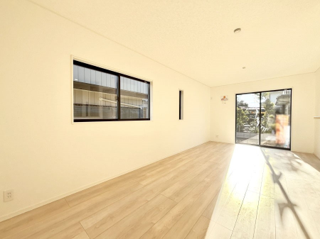 ���̑����ρ@���邢�z���������A�����̕��͋C�ɖ��������_�C�j���O�B   