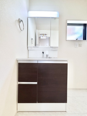 ���ʑ�E���ʏ��@�傫�����₷���O�ʋ��Ő�����������ʑ�́A�g�����Ȃ݃`�F�b�N�┧�̂������ɂ������߂ł��B 