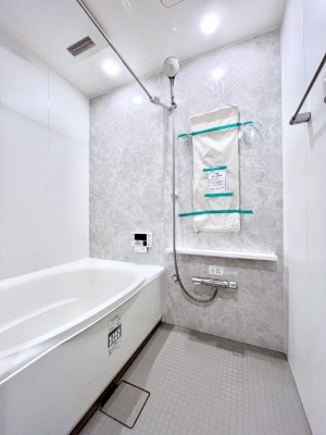 �����@����̔�������Ă����o�X���[��