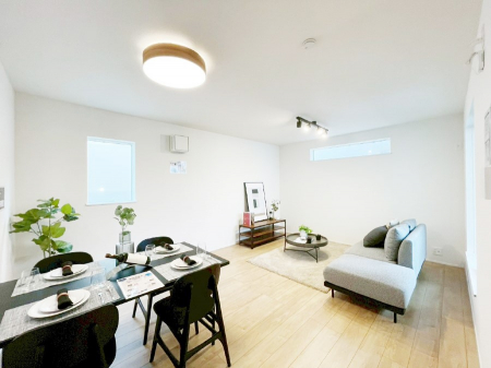 ���r���O�@�������������͋C�̂k�c�j�͉Ƒ��݂�Ȃ̉��K���