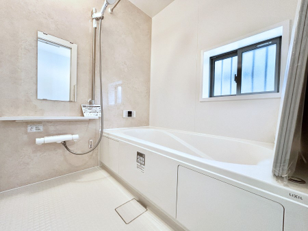 �����@����̔�����₷��؂ȃo�X�^�C���B�������Ƃ����C���y����Ŕ����Ƃ肽���ł��ˁI  