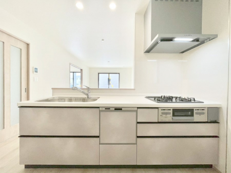 �L�b�`���@�������������I�ɁA�y�����I�V�X�e���L�b�`��  