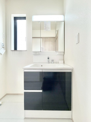 ���ʑ�E���ʏ��@�傫�����₷���O�ʋ��Ő�����������ʑ�́A�g�����Ȃ݃`�F�b�N�┧�̂������ɂ������߂ł��B 