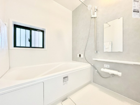 �����@����̔�����₷��؂ȃo�X�^�C���B�������Ƃ����C���y����Ŕ����Ƃ肽���ł��ˁI  