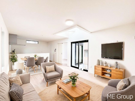 ���r���O�@�������������͋C�̂k�c�j�͉Ƒ��݂�Ȃ̉��K��ԁ��Ƌ��CG�ł�