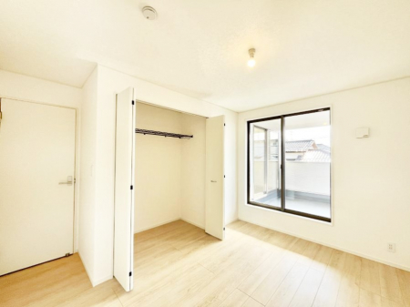 �Q���@�g���₷���`�Ńx�b�g��Ƌ�̒u�����ɂ����邱�Ƃ�����܂���B   