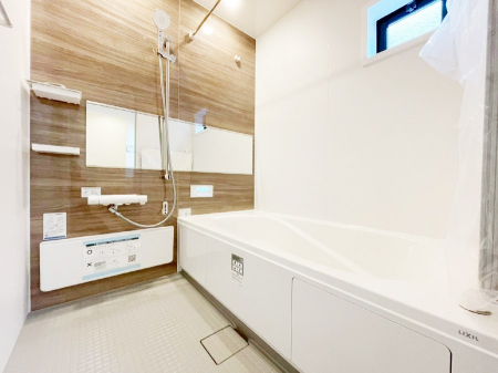 �����@����̔�������Ă���閾�邢�������̂���o�X���[��