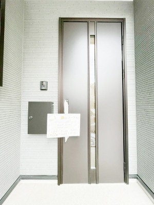 ���ց@�V���v���ŗ������������͋C�̌��֎���