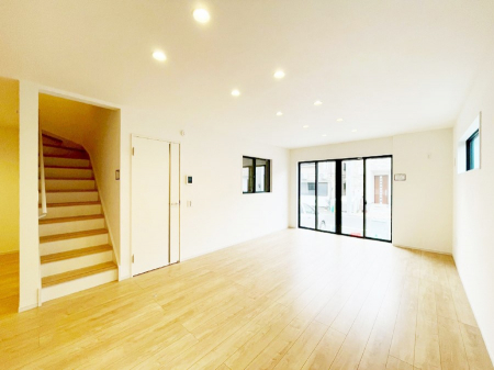 ���̑����ρ@�Ƒ������R�ƏW�܂�e���̃X�y�[�X�ɂȂ肻��