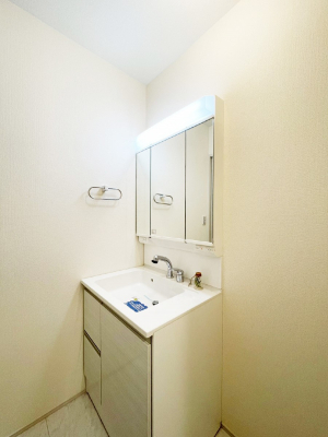 ���̑��@��Ƃ�̐��ʃX�y�[�X�Œ��̐g�x�x�����N���N