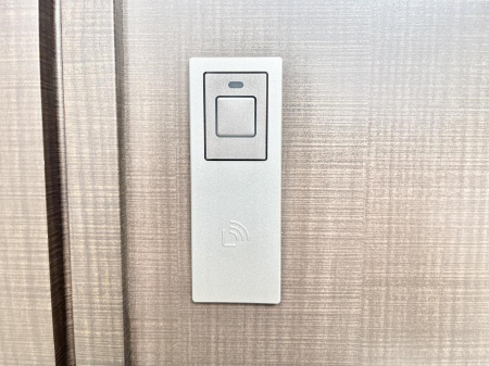 ���ց@���N���N�J���I�X�}�[�g�R���g���[���L�[�B