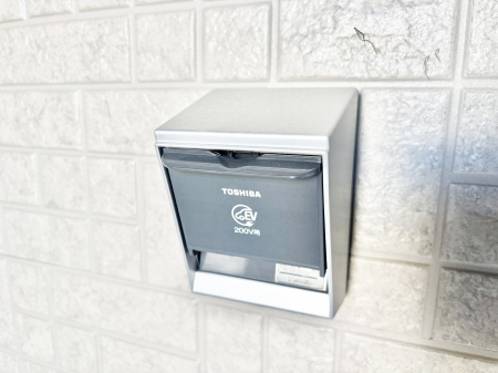 ���̑��@�d�C�����Ԃ̏[�d�ɁIEV�R���Z���g�t��