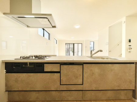 �L�b�`���@�������������I�ɁA�y�����I�V�X�e���L�b�`��  