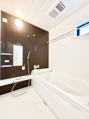 �����@����̔�������Ă���閾�邢�������̂���o�X���[��