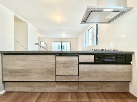 �L�b�`���@�������������I�ɁA�y�����I�V�X�e���L�b�`��  �@