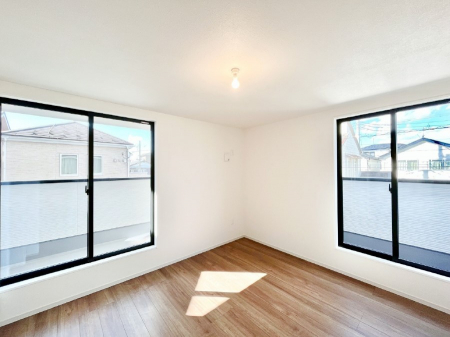 �Q���@���邢�o���R�j�[�T�C�h�ɗm����ݒu�B�ڊo�߂̗ǂ��Q���ɁB �@