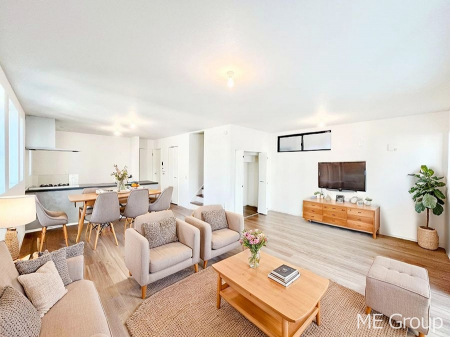 ���r���O�@���Ƒ��̓��₩�Șb�����ŕ�܂�閾�邢���r���O  ���Ƌ��CG�ł��@