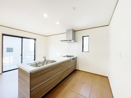 �L�b�`���@���������Ȃ��炲�Ƒ��Ƃ̉�b���y���߂�ΖʃJ�E���^�[�L�b�`��