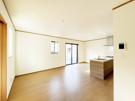 ���r���O�@�傫�ȑ����炽���Ղ�̗z���ƕ����������郊�r���O