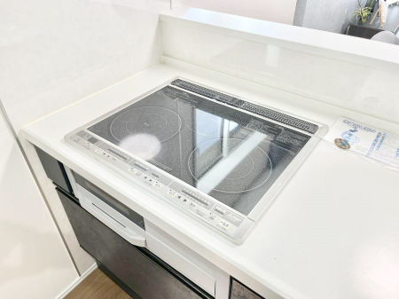 ���̑����ρ@IH�N�b�L���O�q�[�^�[�͓V�̒����ʂ��t���b�g�Ȃ̂Œ�����̓T�b�ƈ�@�����邾���I